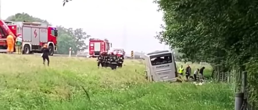 Український автобус потрапив в аварію у Польщі