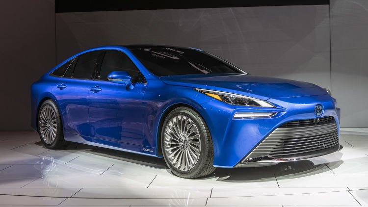Нова Toyota Mirai: платформа Lexus і водень проти Tesla Model S
