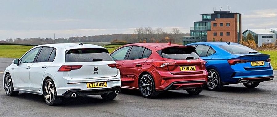 Ford Focus ST Drag Races The Golf GTI And Octavia RS Twins
